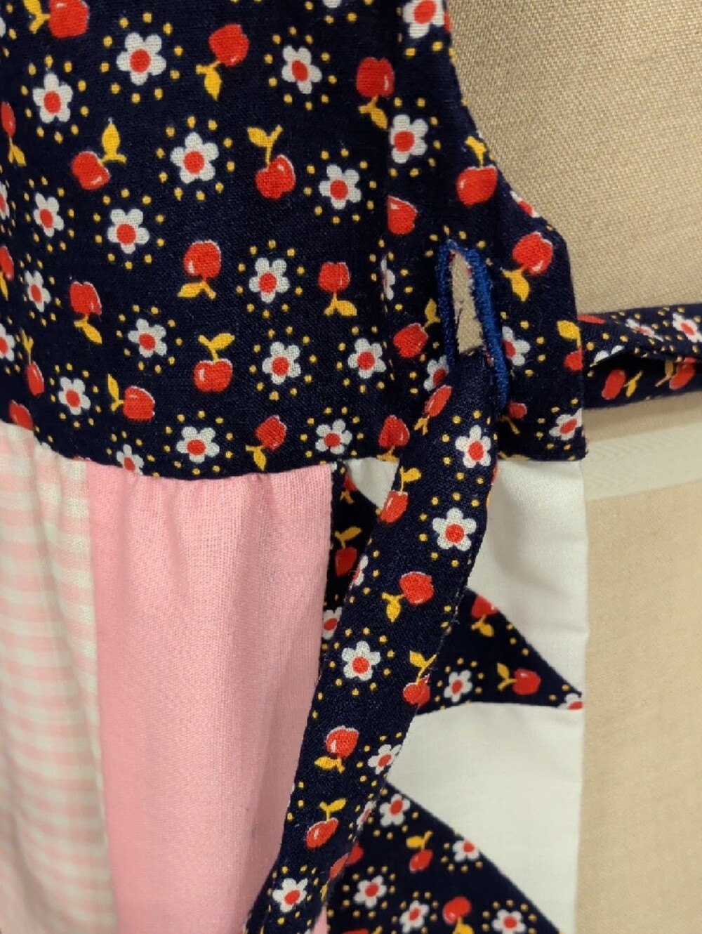 Handmade Apron Printed Maxi Pink Floral & Gingham Check Quilt like Panels Adjust - Picture 5 of 11